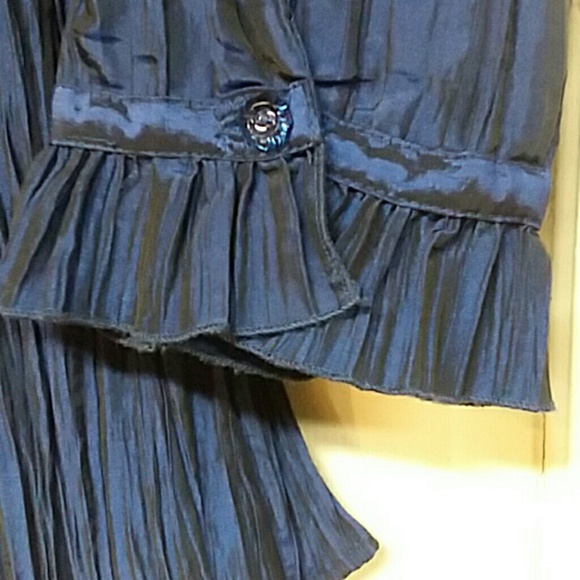 Blouse - Picture 4 of 4